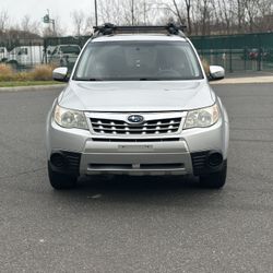 Hi, I’m selling 2011 Subaru Forrester