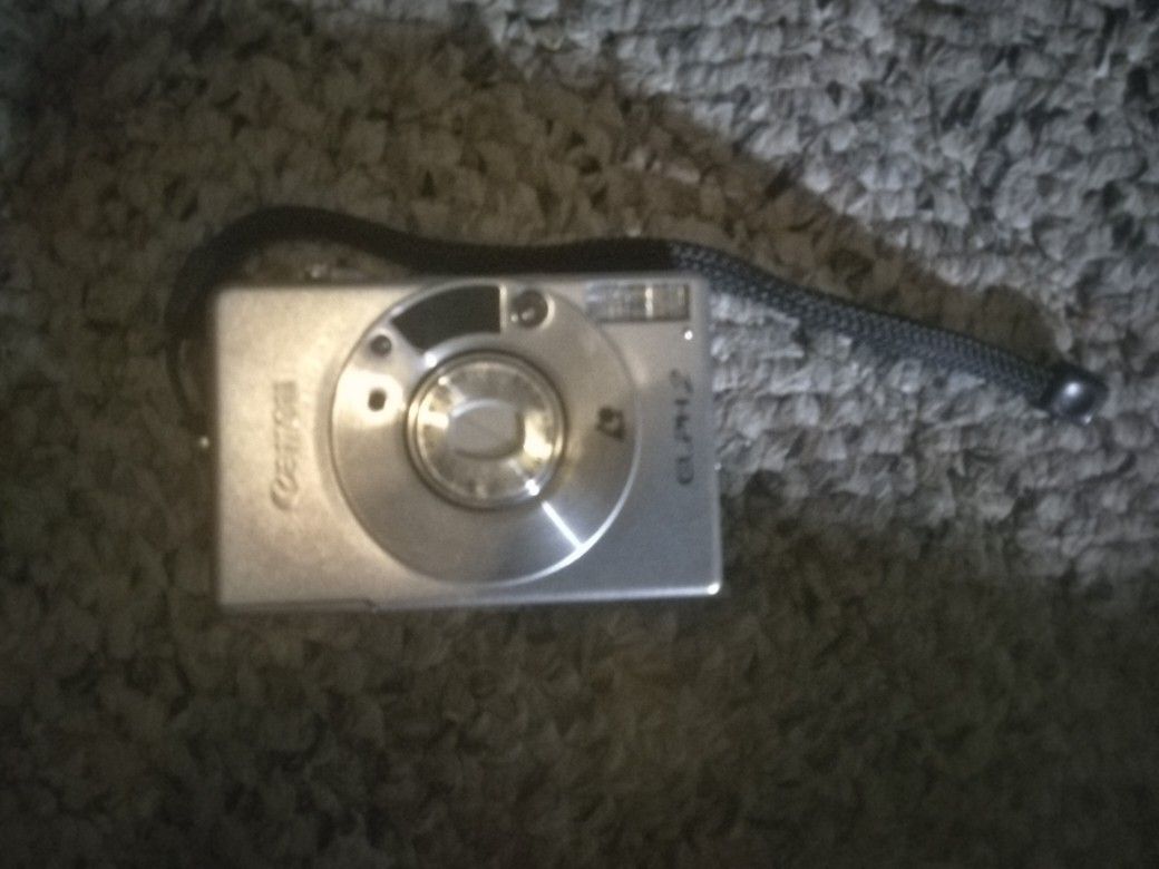 Canon Elph 2 camera