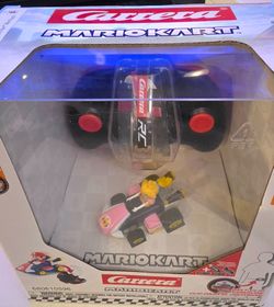 Carrera RC Nintendo Kart Mini, Princess Peach edition.