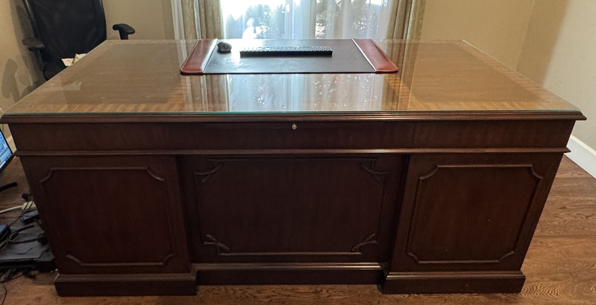 Large Office Desk