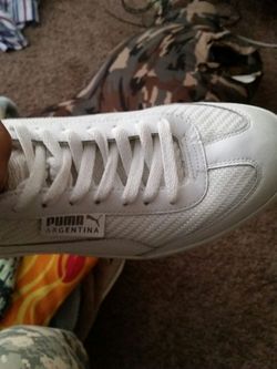 Pumas literally worn once. Size 9