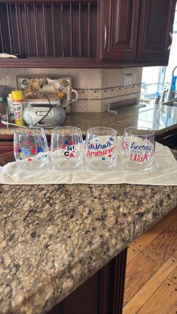 New Celebrate America Set of 4 Acrylic Cups
