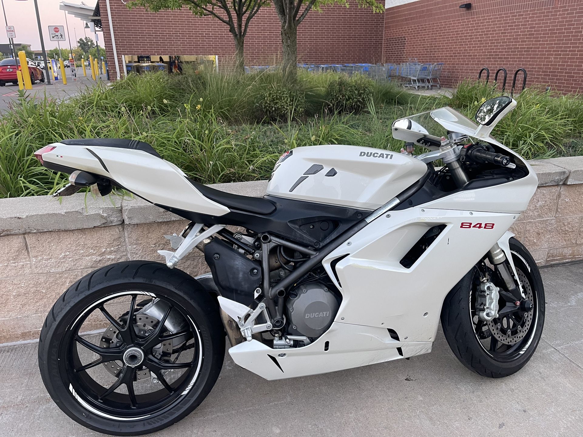 2010 Ducati 848