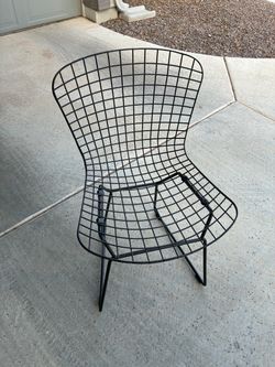 Black metal side chair