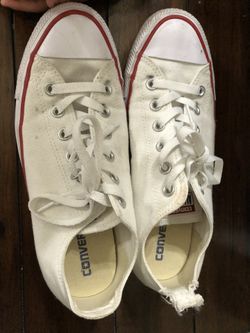 Gently used unisex white chucks men’s size 7