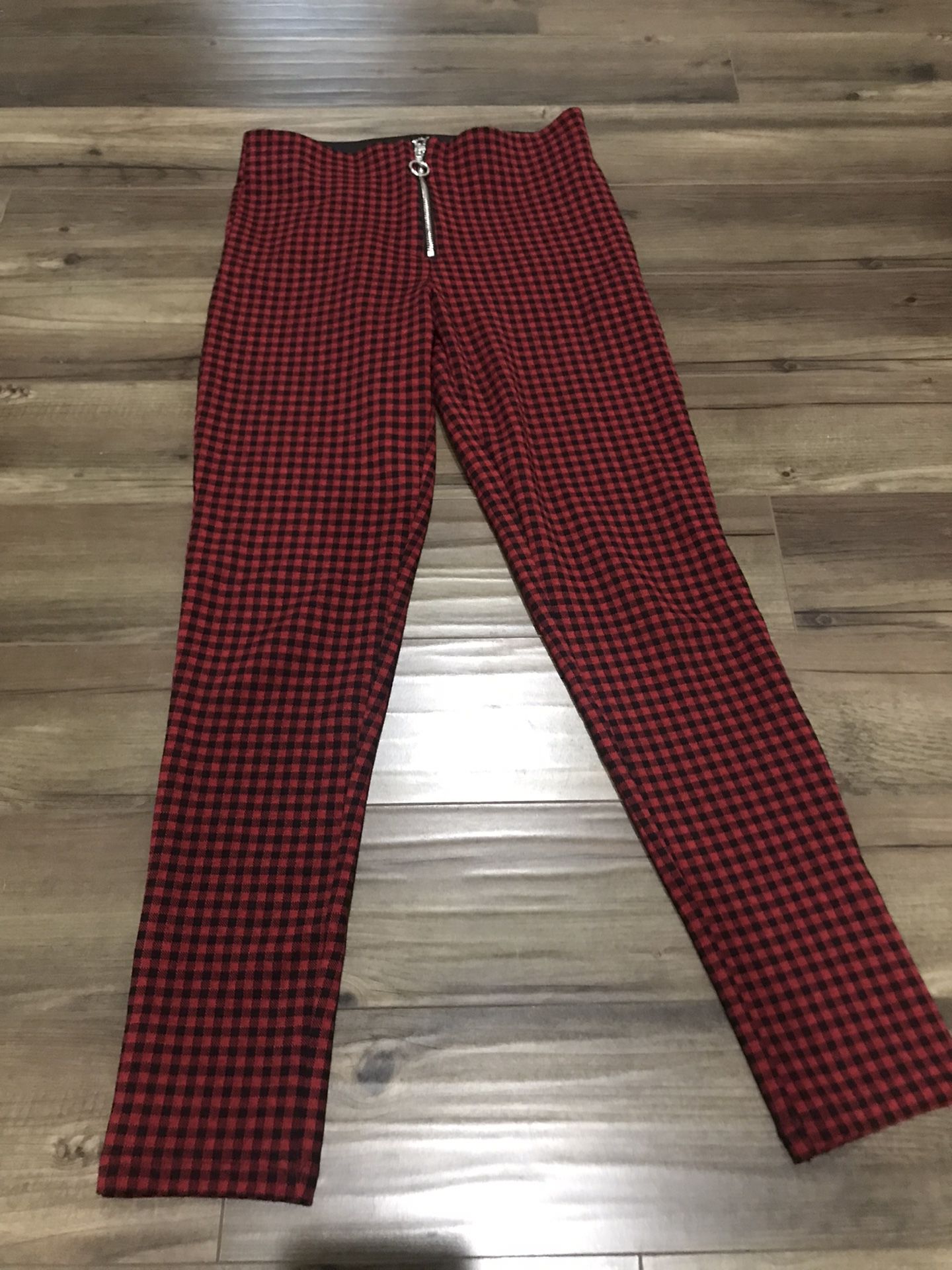Zara  Basics Womans Red And Black Pants 