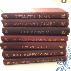 Antique-7 Books of Shakespeare's Plays