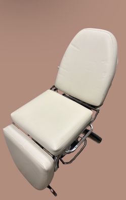 Adjustable Medical / Exam Chair – Padded, Reclining