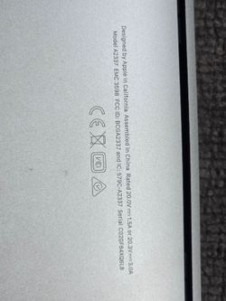 MacBook air M1 256Gb 8Gb RAM 13.3"