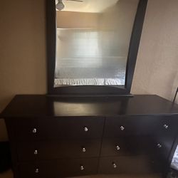 6 Drawer Dresser And 2 Drawer Nightstand 