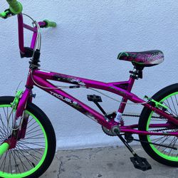 Kent. Trouble Maker Girls Bmx Bike 20 Inch Wheels 
