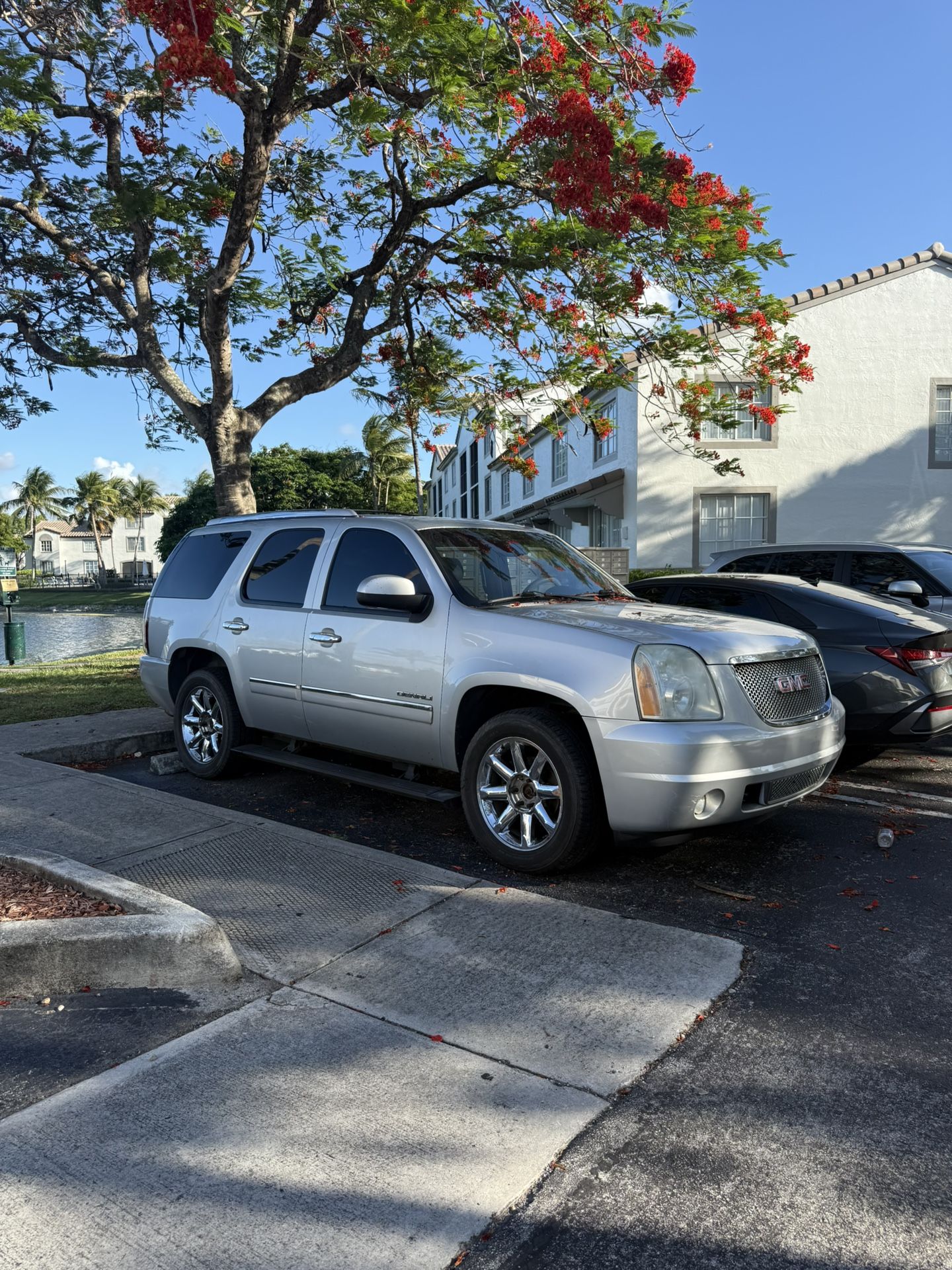 2011 GMC Yukon Denali