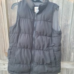 Old Navy Boy's Puffer Vest