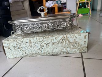 Vintage International Silver Co. Silverplated Chafing Dish Buffet Warmer Server Set with Glass Lid & Insert (With Original Box)