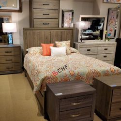 Queen Or King Size Bed Frame  // Limited Time Offer 