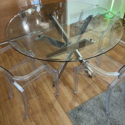 Glass Dining Table With 4 Acrylic Chars 