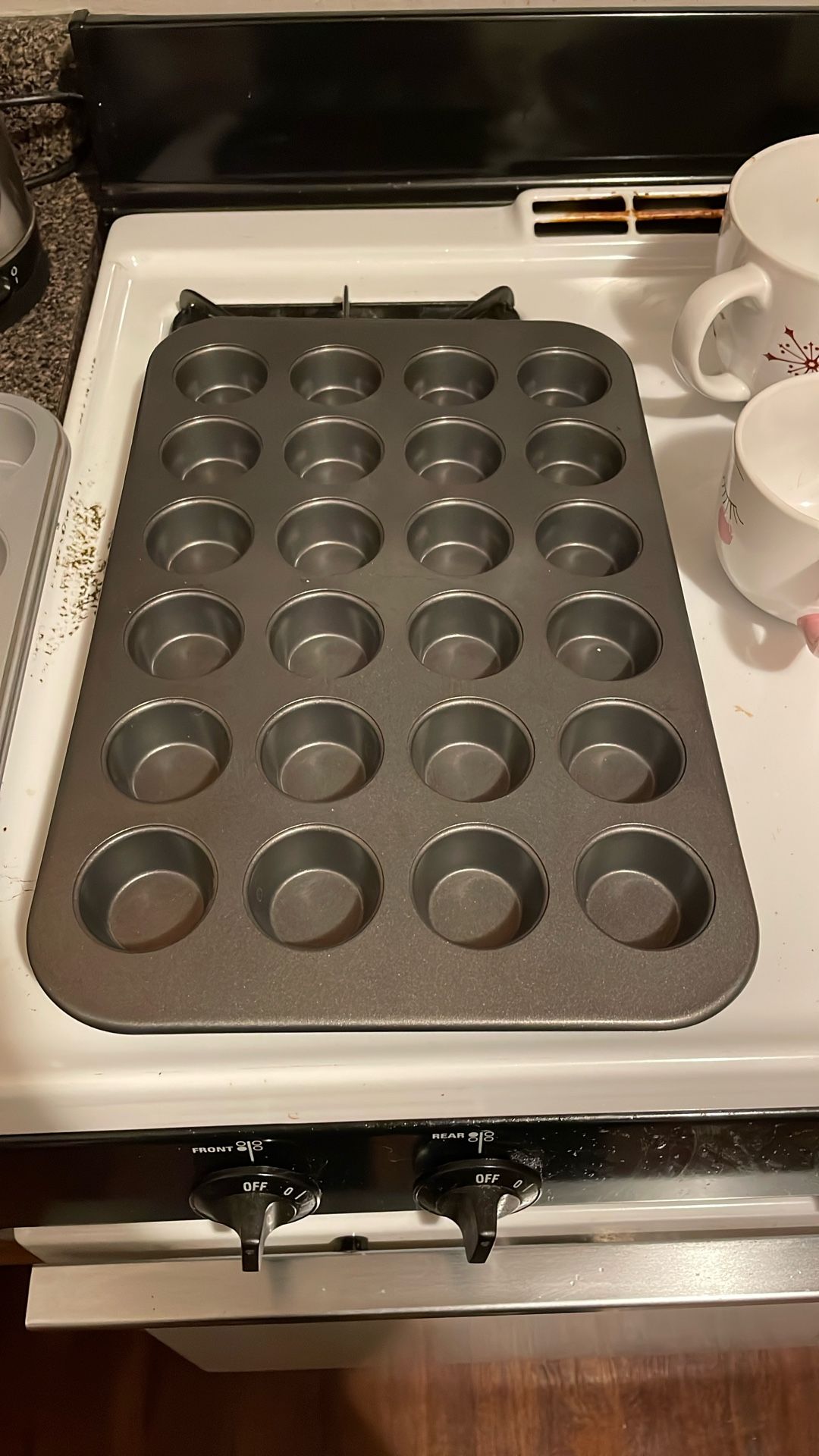 Mini Cupcake Baking Pan