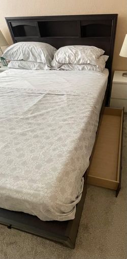 Queen bed with IKEA mattress