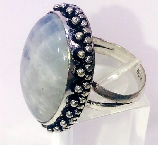 Beautiful Blue Rainbow Moonstone Large Oval Stone & .925 Stamped Stwrling Silver Ring Size 7 NEW! 