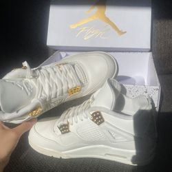 Air Jordan 4 Retro ‘Metallic Gold’