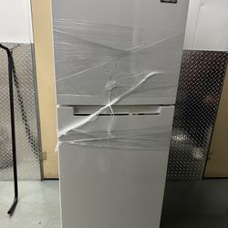 White Magic Chef Refrigerator 