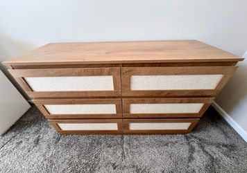 6-Drawer Wood and Linen Dresser