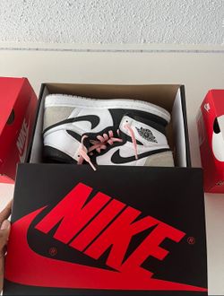 Jordan 1 Retro High OG ‘Stage Haze’ Size 9 *ORIGINAL BOX*
