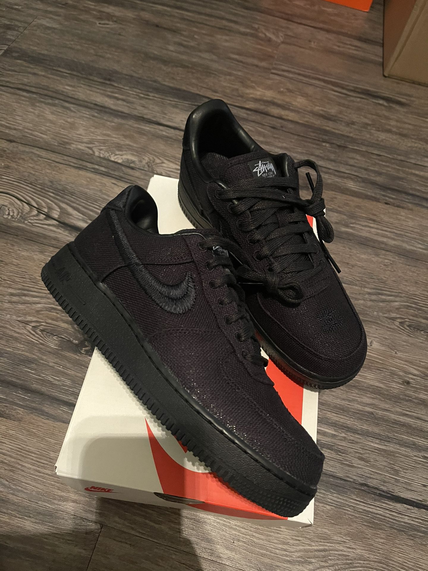Nike Air Force One LV8 Offset Swoosh for Sale in Willow Street, PA - OfferUp