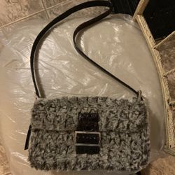 Vintage Y2k Express World brand knit shoulder bag/ brown baguette