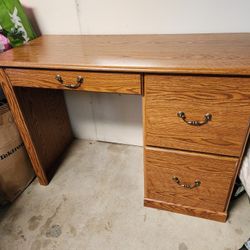 Nice Desk with Drawers
like new 
43.5"w x 19.5"d x 30.25"h
