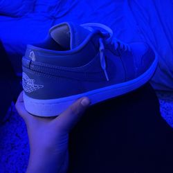 Jordan 1low Cool Grey 125$