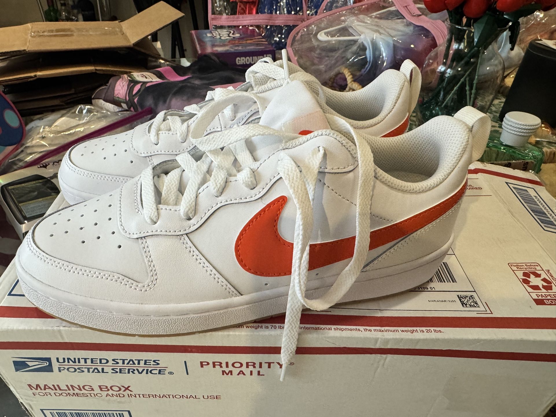 Nike Shoes 7Y BRAND NEW No BOX