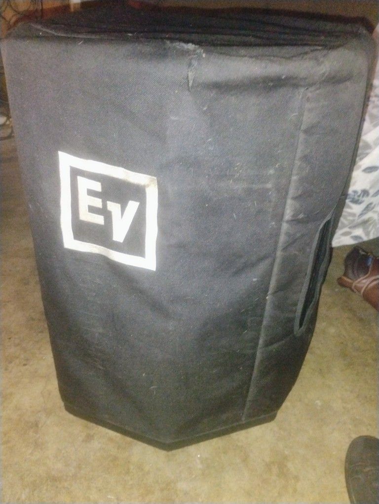 Electro-Voice EXT 12P 2 WAY POWERED LOUDSPEAKER