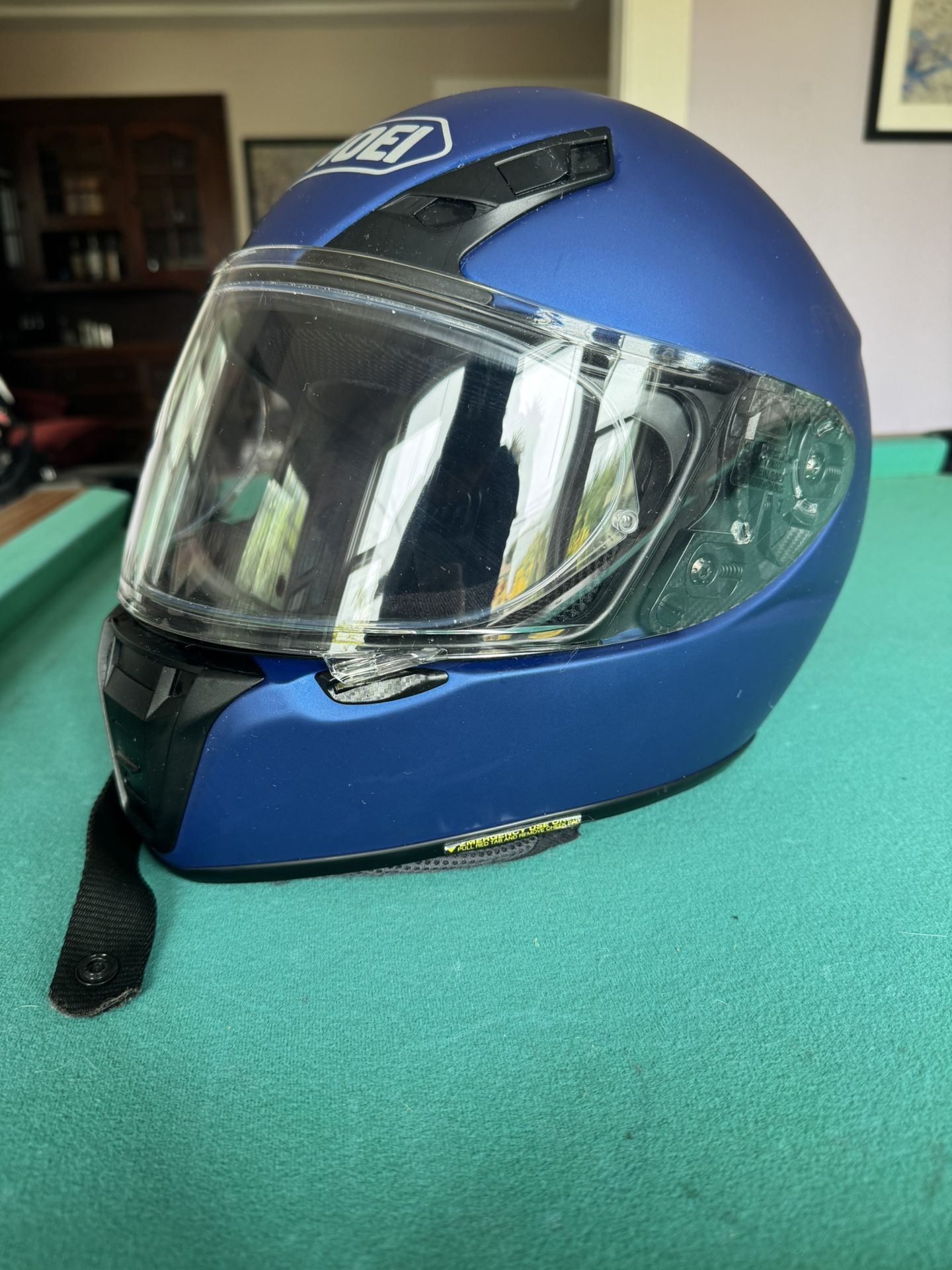 SHOEI HELMET (SIZE SMALL)