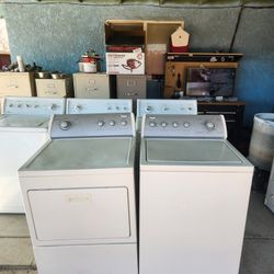 Whirlpool Washer And Gas Dryer Matching Set 