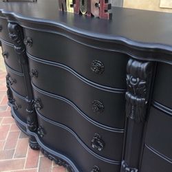 Beautiful Bedroom Dresser/tv Cabinet /buffet/credenza