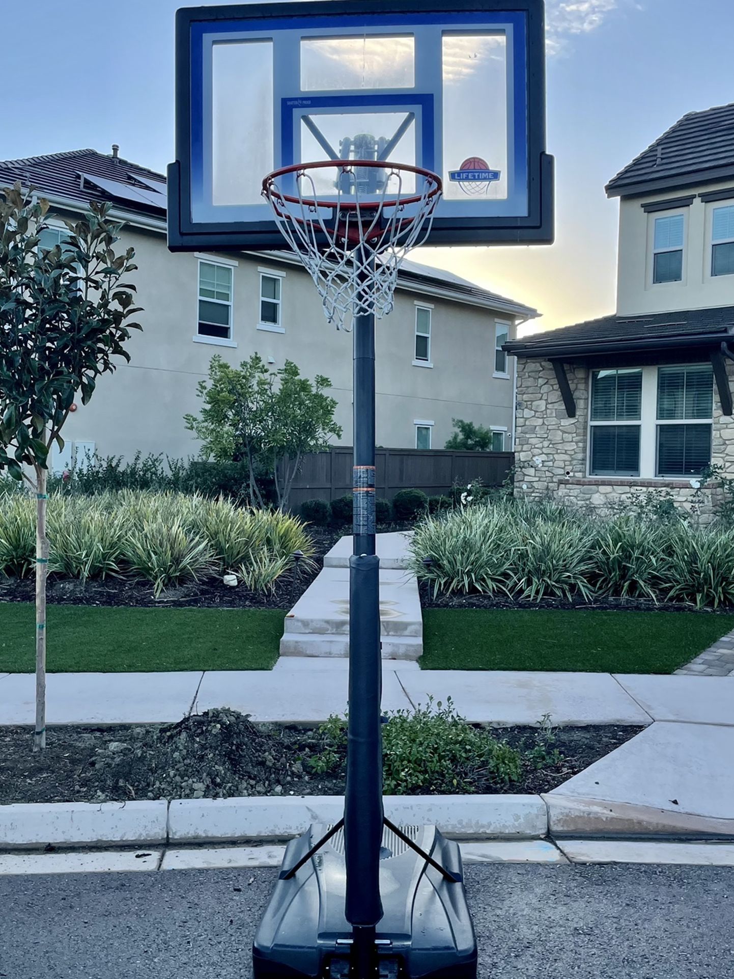 Portable Basketball Hoop - New Lower Price!!