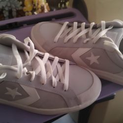 Converse  Men Shoes Size 12