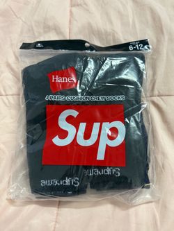 Supreme x Hanes Cushion Crew Socks 4-Pack