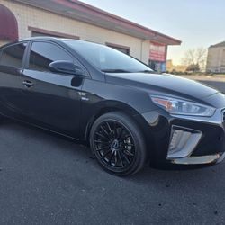2020 HYUNDAI IONIQ HYBRID 55MPG AMAZING CAR RUNS PERFECT 