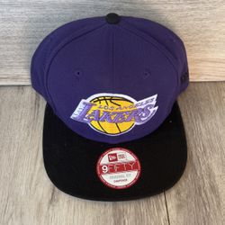 Los Angels Lakers Snapback Hat$35
