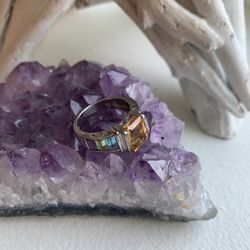 Vintage silver 925 ring; Size 7 1/2, Great Condition 