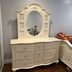 Long Dresser with Mirror 