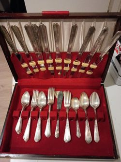 Silver-Plate Flatware Set in Wooden Case