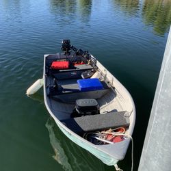 Mirror Craft 12ft Aluminum boat w/ Mercury 4hp Fourstroke motor, Trolling motor, Trailer, etc.