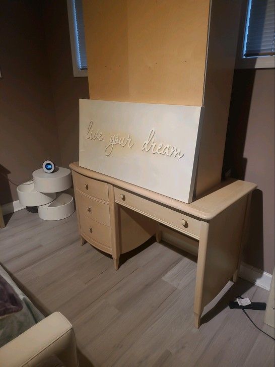 6 Piece Bedroom Furniture Set