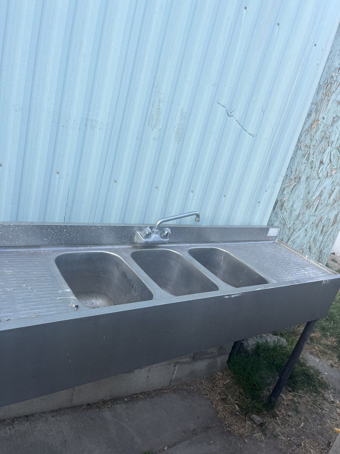 Comercial Sink