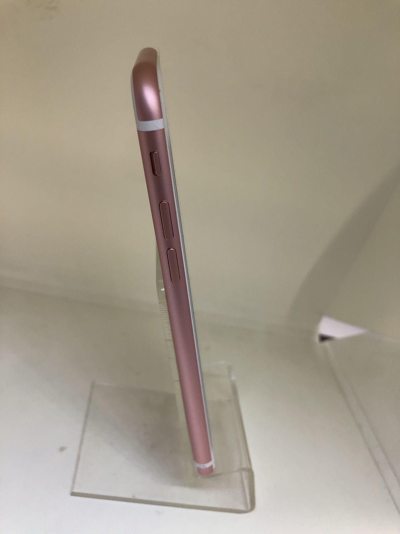 iPhone 7 Excellent Condition Unlock With Free Activation,All Products : American Fashion Style Bags On Sale
