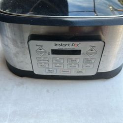 Instant Pot  Cooker 