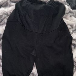 Black Leggings.